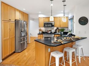10820 NE 144th Court, Kirkland WA 98034