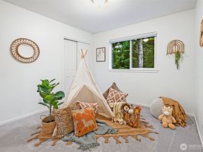 10820 NE 144th Court, Kirkland WA 98034