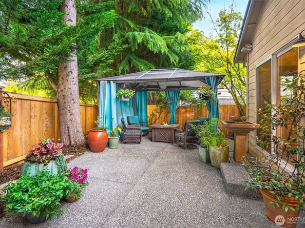 10820 NE 144th Court, Kirkland WA 98034