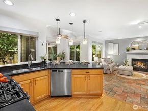 10820 NE 144th Court, Kirkland WA 98034