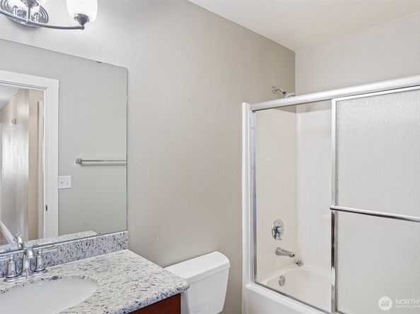 901 E Marine View Drive 201, Everett WA 98201