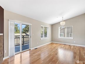 901 E Marine View Drive 201, Everett WA 98201