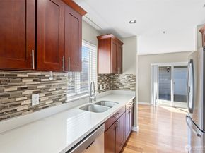 901 E Marine View Drive 201, Everett WA 98201