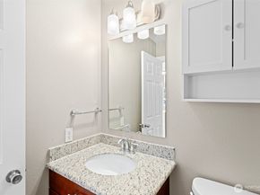 901 E Marine View Drive 201, Everett WA 98201