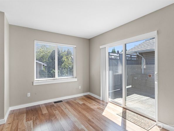 901 E Marine View Drive 201, Everett WA 98201