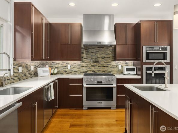 3344 E Republican Street, Seattle WA 98112