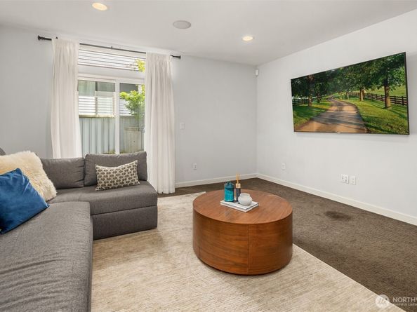 3344 E Republican Street, Seattle WA 98112