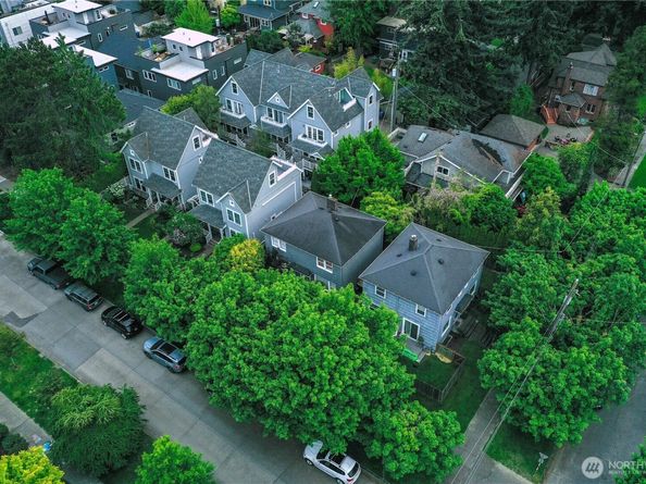 1505 44th Avenue SW, Seattle WA 98116
