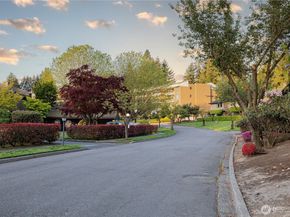 10713 Glen Acres Drive S, Seattle WA 98168