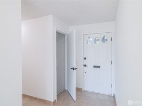 10713 Glen Acres Drive S, Seattle WA 98168