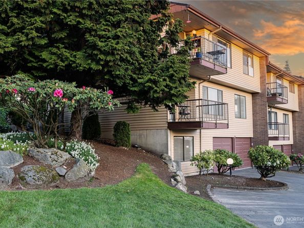 10713 Glen Acres Drive S, Seattle WA 98168