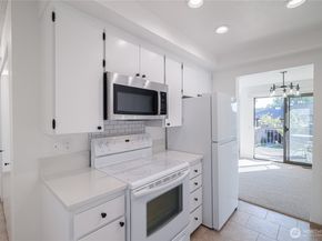10713 Glen Acres Drive S, Seattle WA 98168