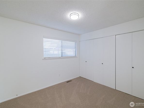 10713 Glen Acres Drive S, Seattle WA 98168