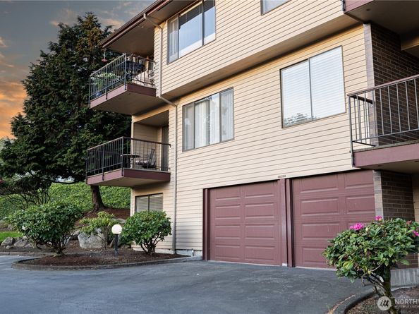 10713 Glen Acres Drive S, Seattle WA 98168
