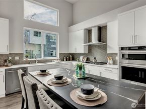 8904 NE 173rd Place C, Bothell WA 98011