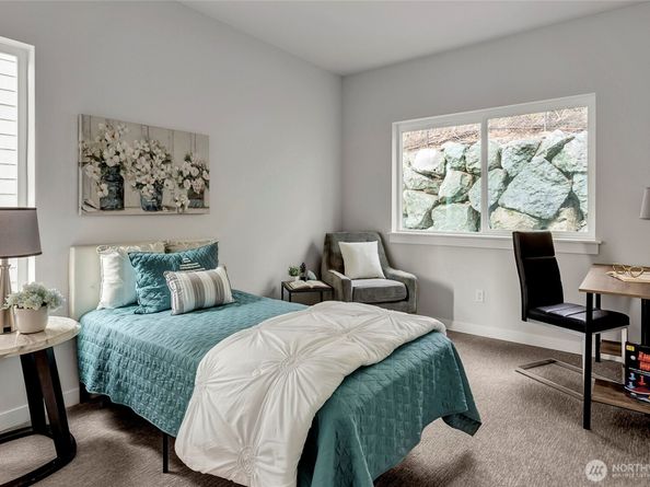 8904 NE 173rd Place C, Bothell WA 98011