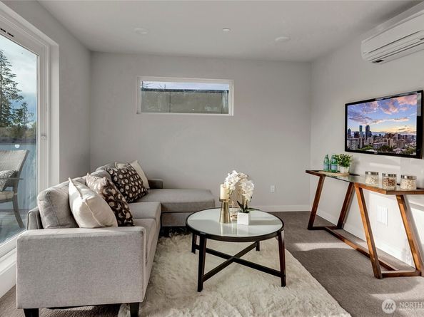 8904 NE 173rd Place C, Bothell WA 98011