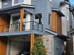 962 Dove Tail Lane NW 3, Bainbridge Island WA 98110