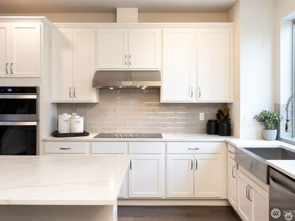 962 Dove Tail Lane NW 3, Bainbridge Island WA 98110