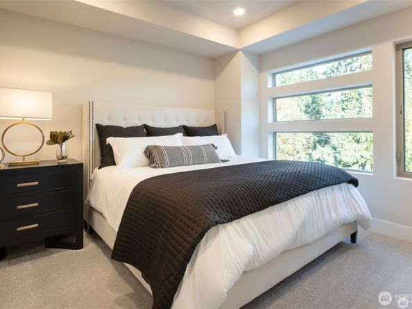 962 Dove Tail Lane NW 3, Bainbridge Island WA 98110