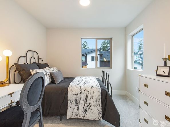 962 Dove Tail Lane NW 3, Bainbridge Island WA 98110