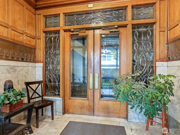 7 Harrison Street 24, Seattle WA 98109