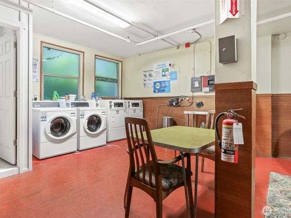 7 Harrison Street 24, Seattle WA 98109
