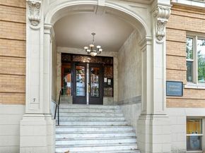 7 Harrison Street 24, Seattle WA 98109