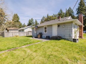 3335 Trenton Avenue NE, Bremerton WA 98310