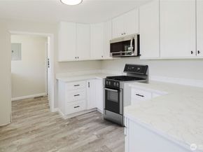 3335 Trenton Avenue NE, Bremerton WA 98310