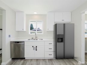 3335 Trenton Avenue NE, Bremerton WA 98310