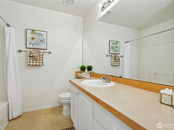 11821 NE 162nd Court, Bothell WA 98011