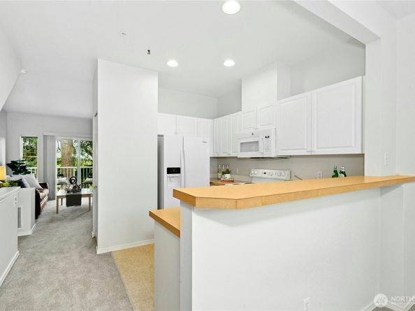 11821 NE 162nd Court, Bothell WA 98011