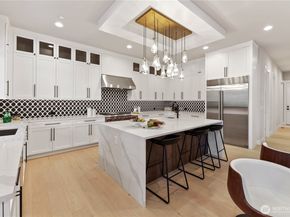 3204 116th Avenue NE, Bellevue WA 98004