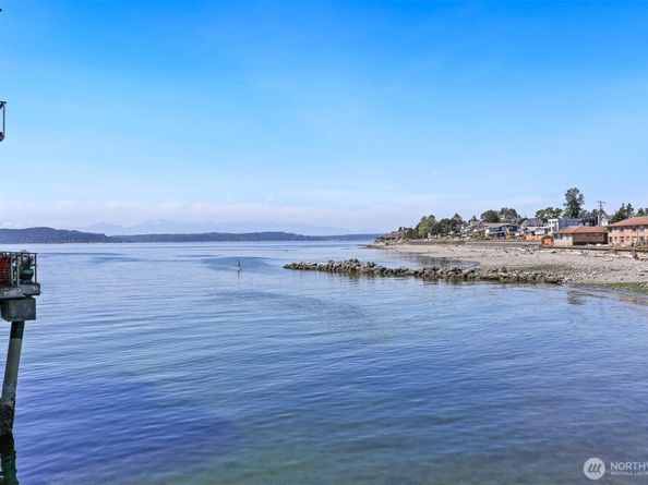 3717 Beach Drive SW 113, Seattle WA 98116