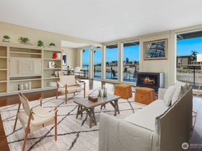 3717 Beach Drive SW 113, Seattle WA 98116