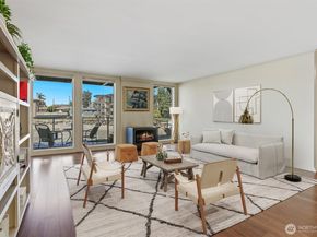 3717 Beach Drive SW 113, Seattle WA 98116