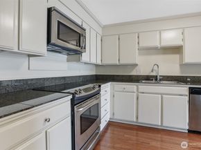 3717 Beach Drive SW 113, Seattle WA 98116