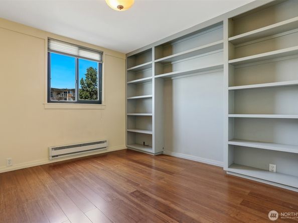 3717 Beach Drive SW 113, Seattle WA 98116