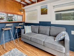2143 N Northlake Way 11, Seattle WA 98103