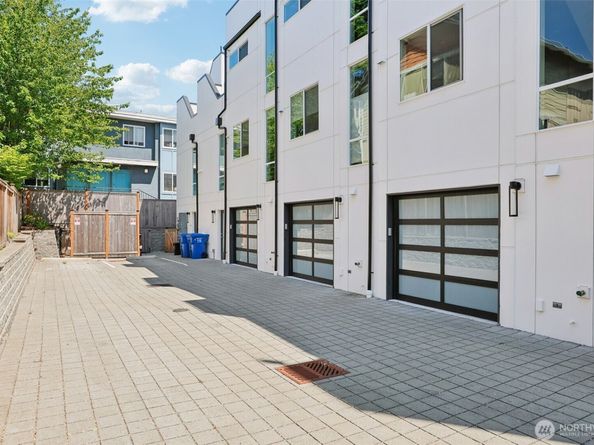 4303 Dayton Avenue N E, Seattle WA 98103