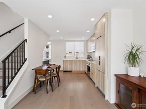 4303 Dayton Avenue N E, Seattle WA 98103