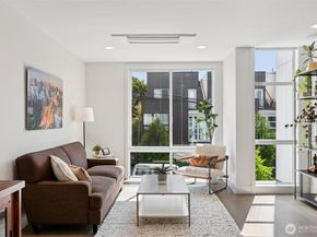 4303 Dayton Avenue N E, Seattle WA 98103