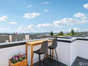 4303 Dayton Avenue N E, Seattle WA 98103