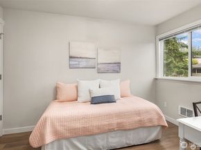 19428 N Aurora Avenue 236, Shoreline WA 98133