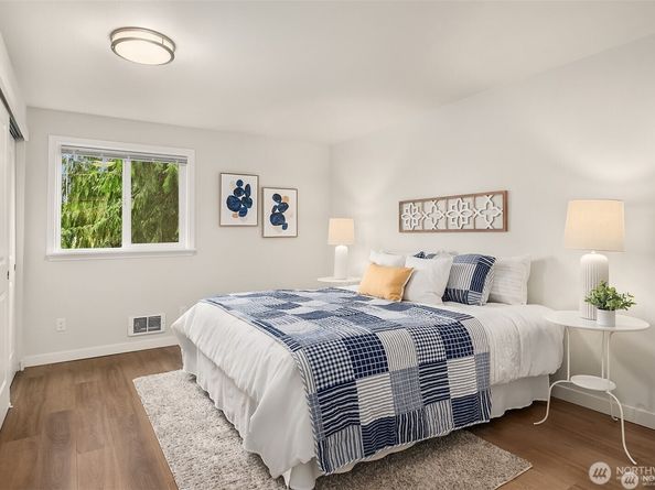 19428 N Aurora Avenue 236, Shoreline WA 98133