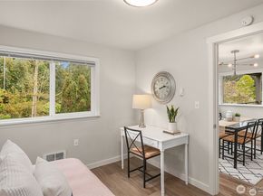 19428 N Aurora Avenue 236, Shoreline WA 98133