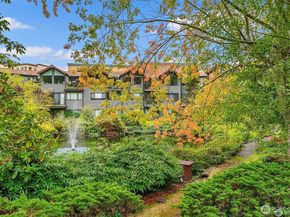 19428 N Aurora Avenue 236, Shoreline WA 98133