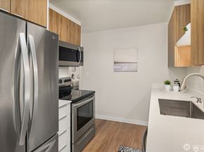 19428 N Aurora Avenue 236, Shoreline WA 98133