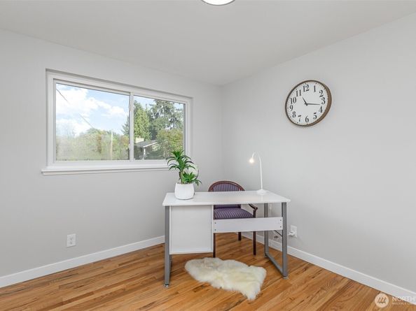 14249 NE 1st Street, Bellevue WA 98007